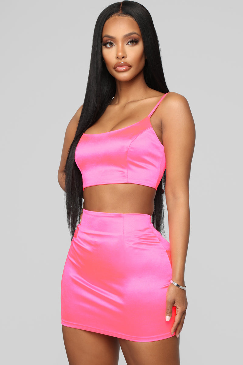 True Icon Skirt Set - Neon Pink ...